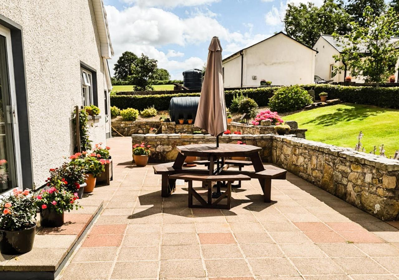 Moat Holiday Rental Lisnaskea Exterior foto
